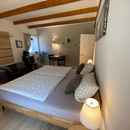 Grosses Doppelzimmer Mit Eigenem Bad Und Kuehlschrank, Frisch Saniert Friedrichskoog Εξωτερικό φωτογραφία
