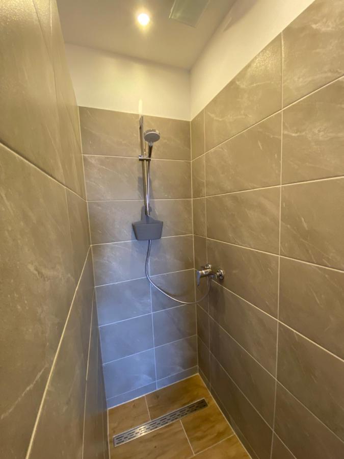 Grosses Doppelzimmer Mit Eigenem Bad Und Kuehlschrank, Frisch Saniert Friedrichskoog Εξωτερικό φωτογραφία