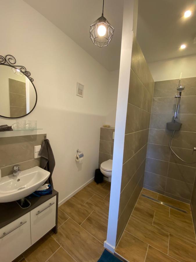 Grosses Doppelzimmer Mit Eigenem Bad Und Kuehlschrank, Frisch Saniert Friedrichskoog Εξωτερικό φωτογραφία