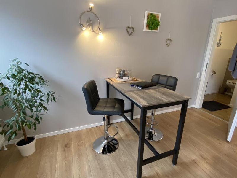 Grosses Doppelzimmer Mit Eigenem Bad Und Kuehlschrank, Frisch Saniert Friedrichskoog Εξωτερικό φωτογραφία